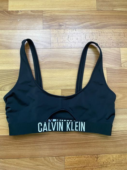 Топ  для спорту Calvin Klein,S
