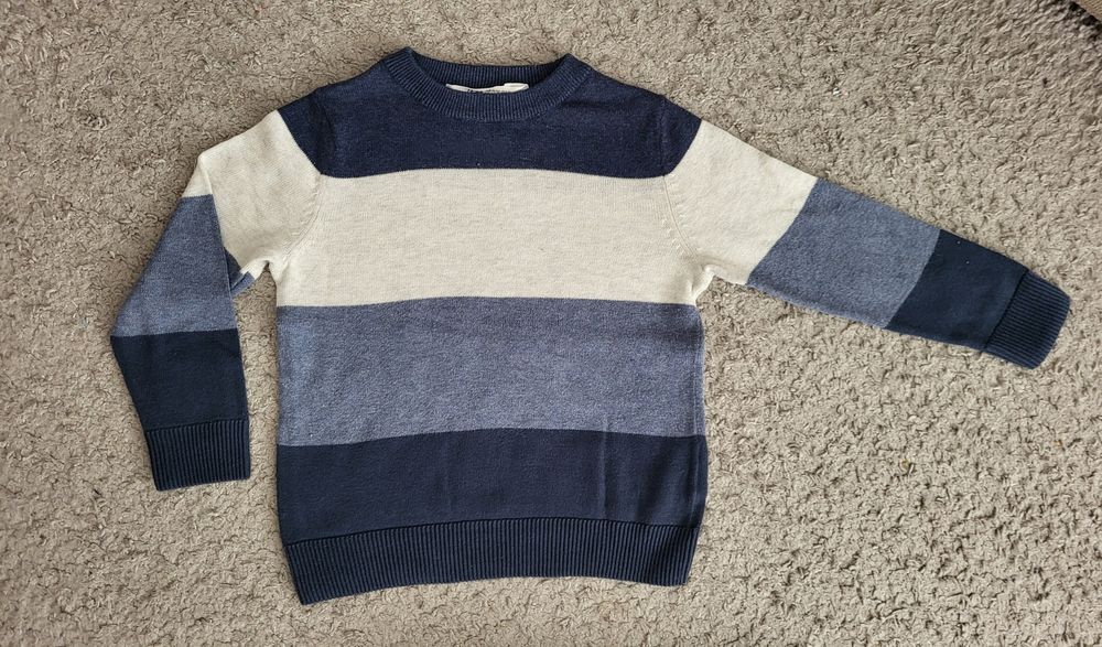 Zestaw dwóch sweterków w paski  H&M dla braci elegancki