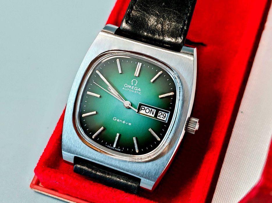 Zegarek Omega Automatic Genéve Dynamic Green Vintage Cal. 1022 Unikat Prostokątny Polski Kalendarz Podwójna Data Mech TV Dial Oryginalne Pudło Pasek