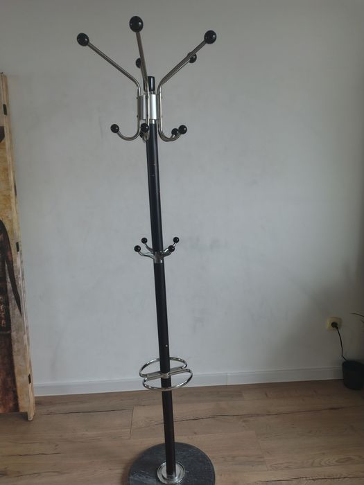 Wieszak stojący podłogowy