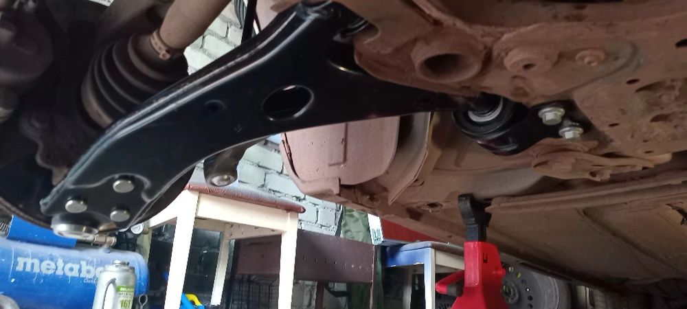 Продам авто Ford C max