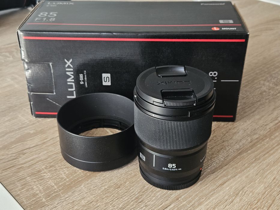 Panasonic Lumix 85mm f1.8