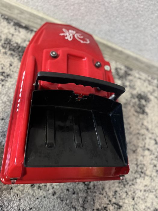 Продам кораблика Дельфін 10