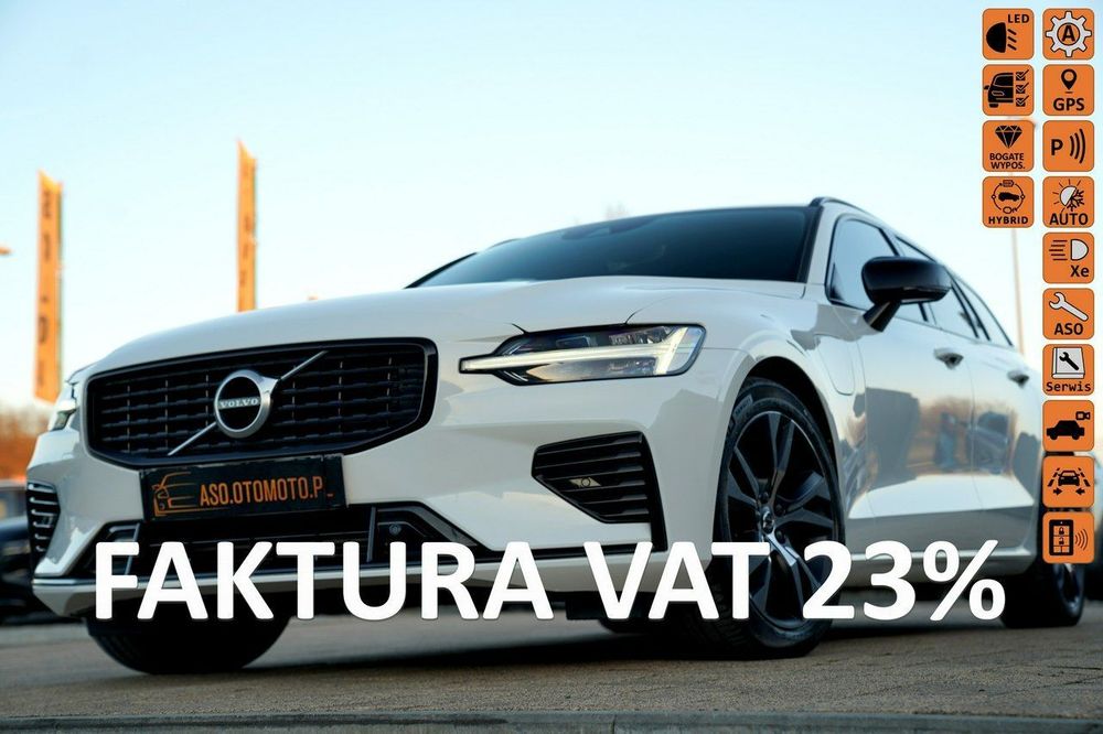 Volvo V60 R DESIGN acc FUL LED skóra nawi ALUSY 18 el.klapa licznik DIGITAL 4X4