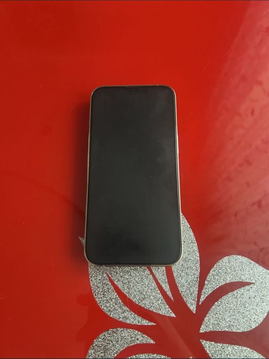 Продам Iphone 13 pro