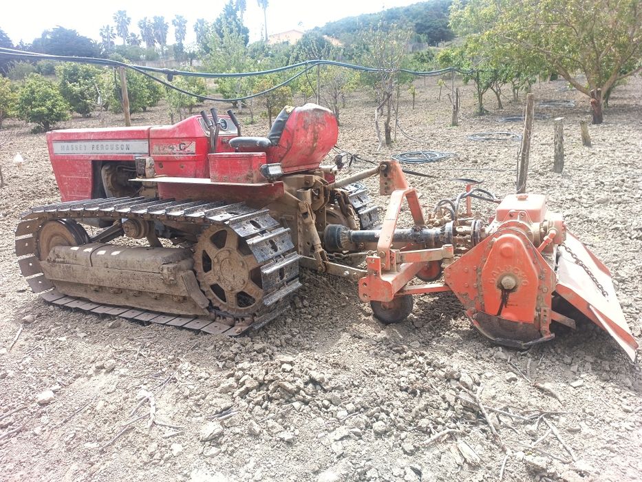 Tractor rastos Massey Ferguson 174C