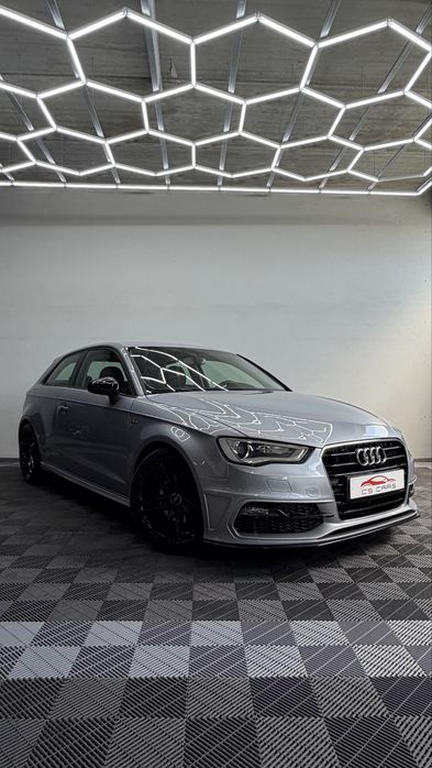 Audi A3 1.6 TDI S-LINE kit RS3