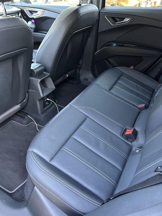 Audi Q4 e-tron — fotografia 12