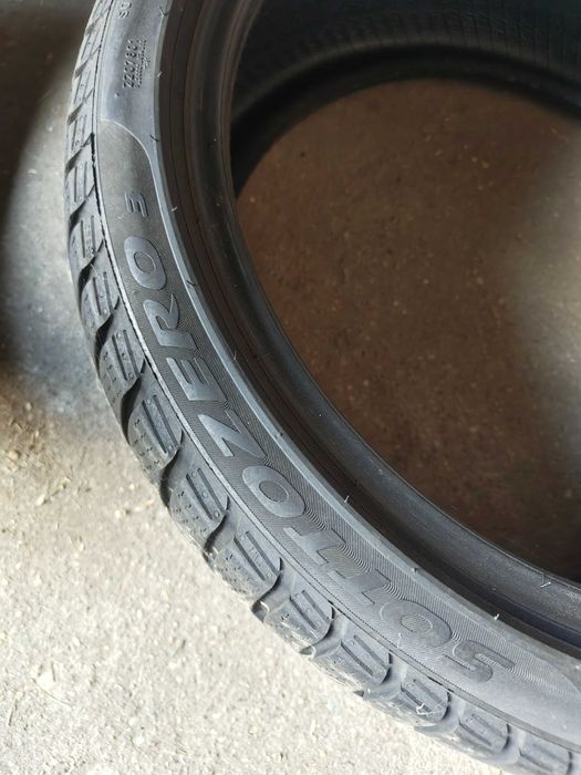 Opony zimowe uzywane 225 40 R18 Pirelli 2018 rok 2 sztuki z34