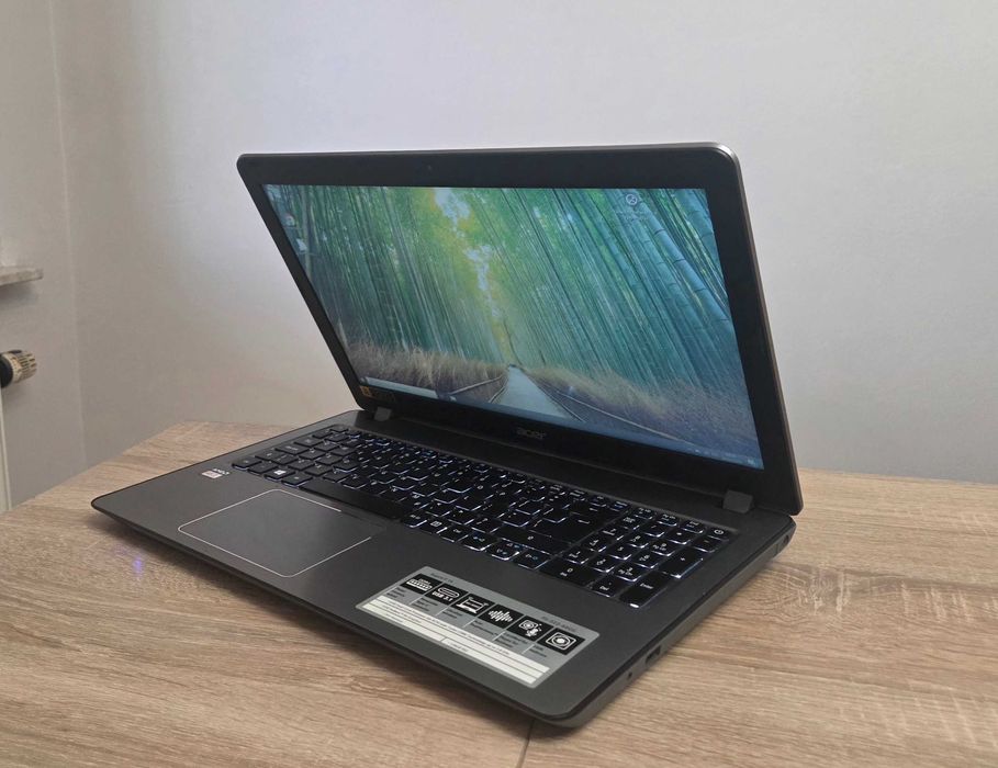 Laptop AMD A6 8GB Ram DDR4 SSD