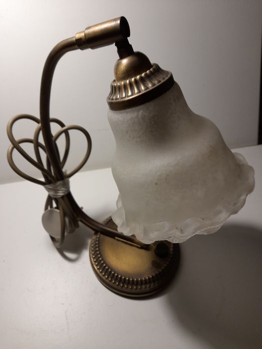 Stylowa lampka nocna