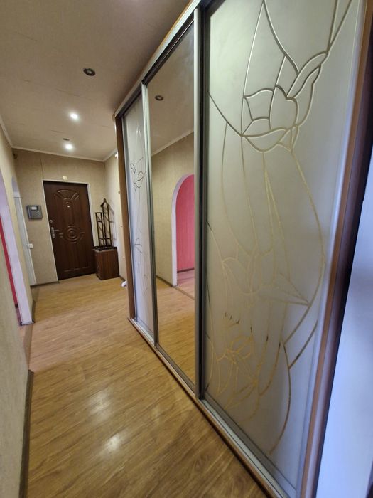 Сдаётся 2к квартира м-н Артема.