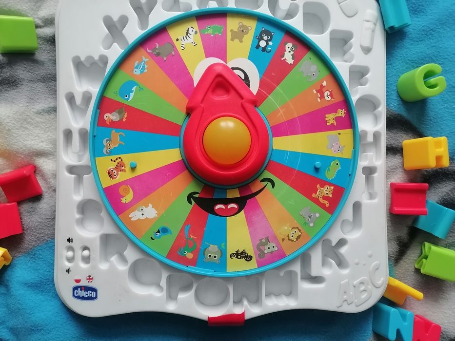 Zabawka edukacyjna chicco dla dziecka