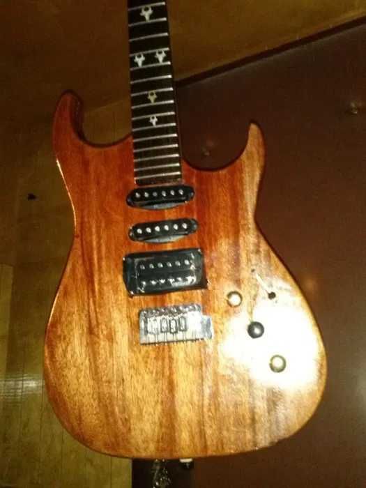 STRATOCASTER jedyny taki z wyjątkowego Mahoniu już od: 3799,99 pln!!