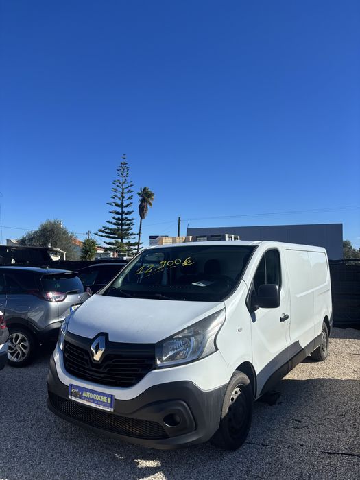 Renault Trafic 3 lugares Fibrada 2016