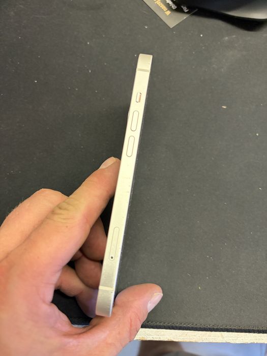 Iphone 14 stan bardzo dobry
