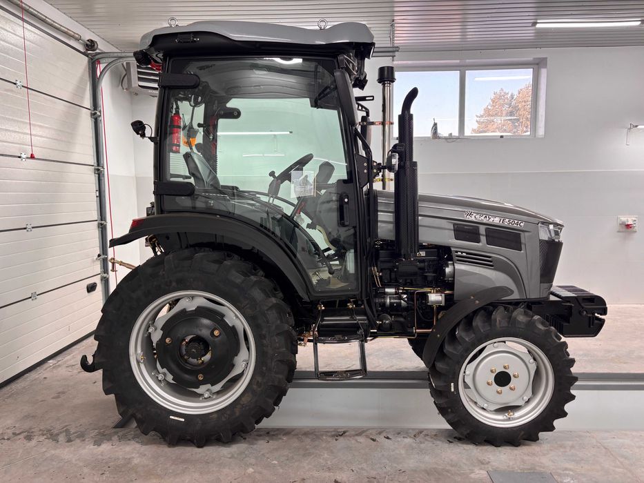 Трактор Скаут TE-504C з кондиціонером