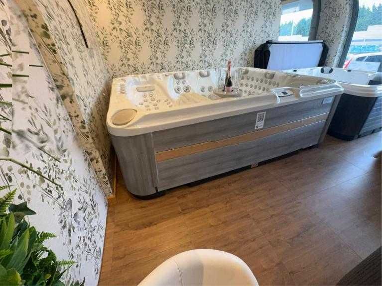 Spa Jacuzzi ESCTATIC WAVE - 14.145€ - Relaxamento absoluto