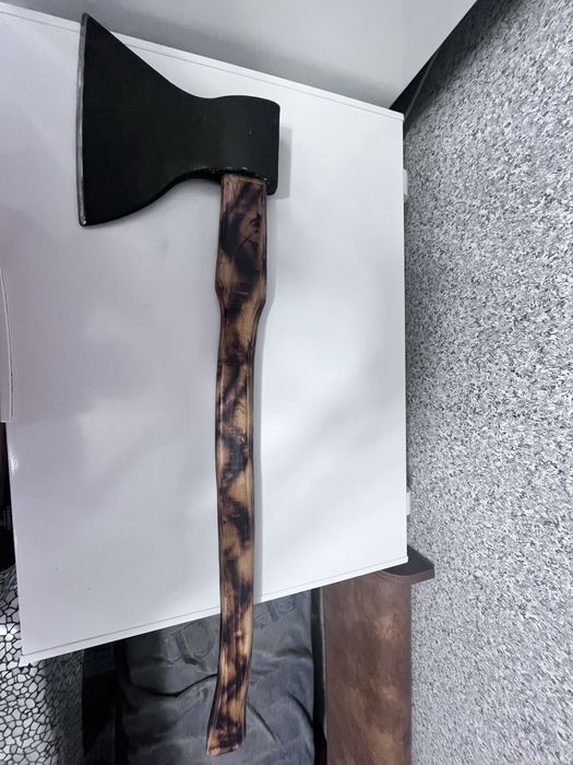 Продам велику сокиру мясника