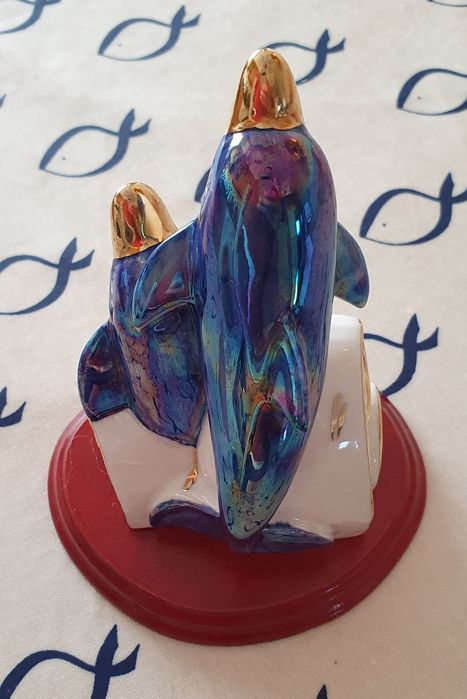 Vendo pequena mas linda estatueta Golfinhos Twilight. Só 5€