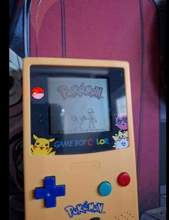 Gameboy pikachu.