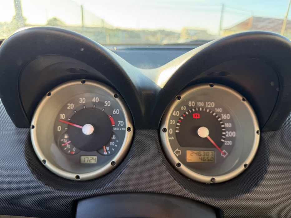 VW Lupo 1.0MPi Gasolina