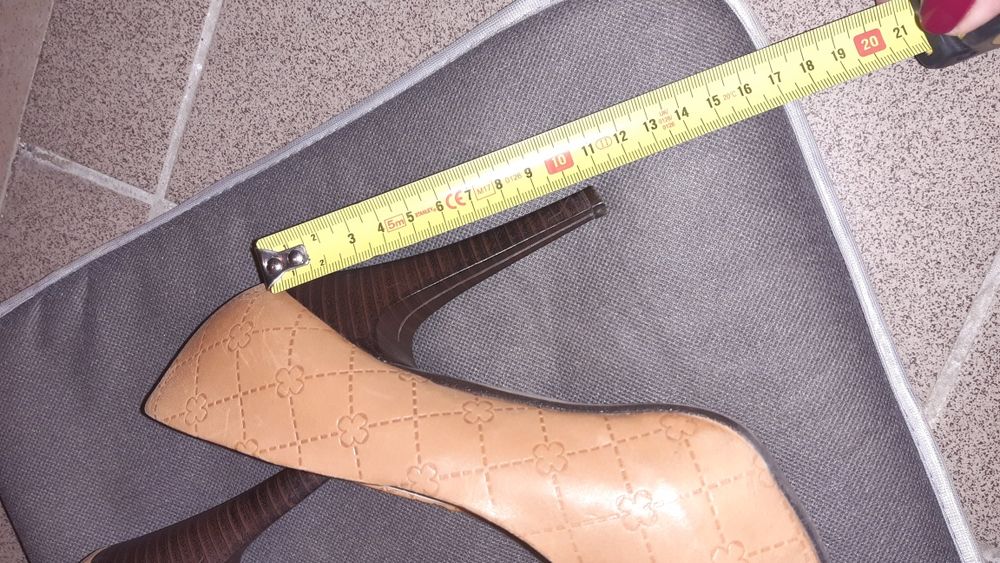 Czółenka wolne palce skóra