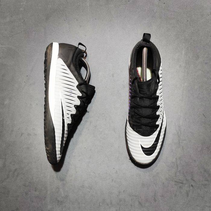 Turfy Nike MercurialX Finale TF 44