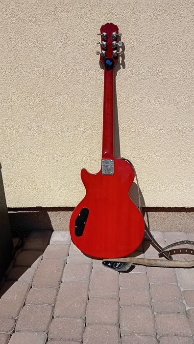 Gitara elektryczna epiphone Les Paul plus wzmacniacz LaneyTF 200