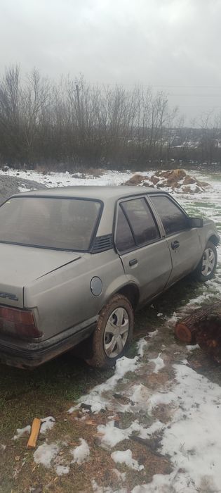 Продам Опель аскона   20000+ торг возможн обмін на ваз