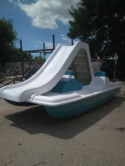 Водних велісипедів (катамарани) Fiesta 4 Б/У