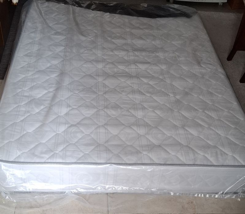 Colchão Ortopédico Combatex 140x190 cm – Excelente Estado