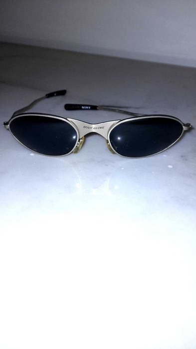 Óculos de sol da marca Body Glove