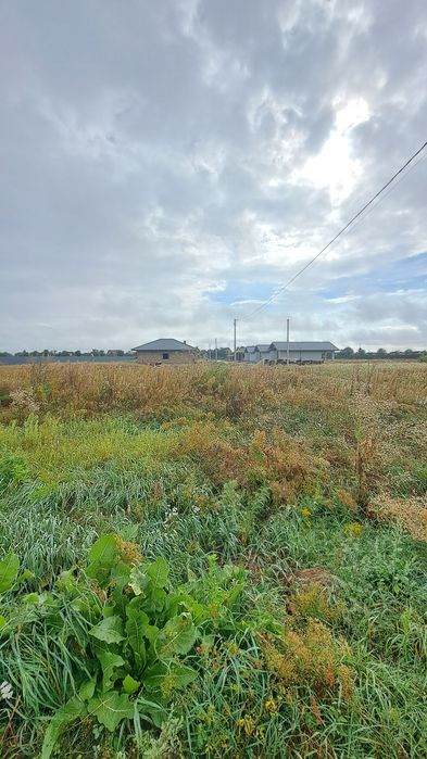 Продаж ділянки під забудову