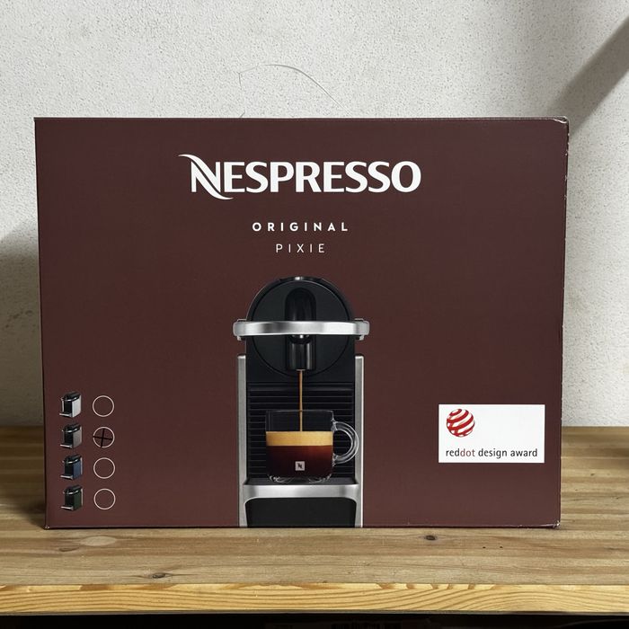 Máquina NESPRESSO PIXIE Titan Nova