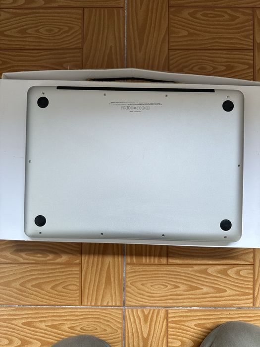 MacBook Pro 13,3” avariado