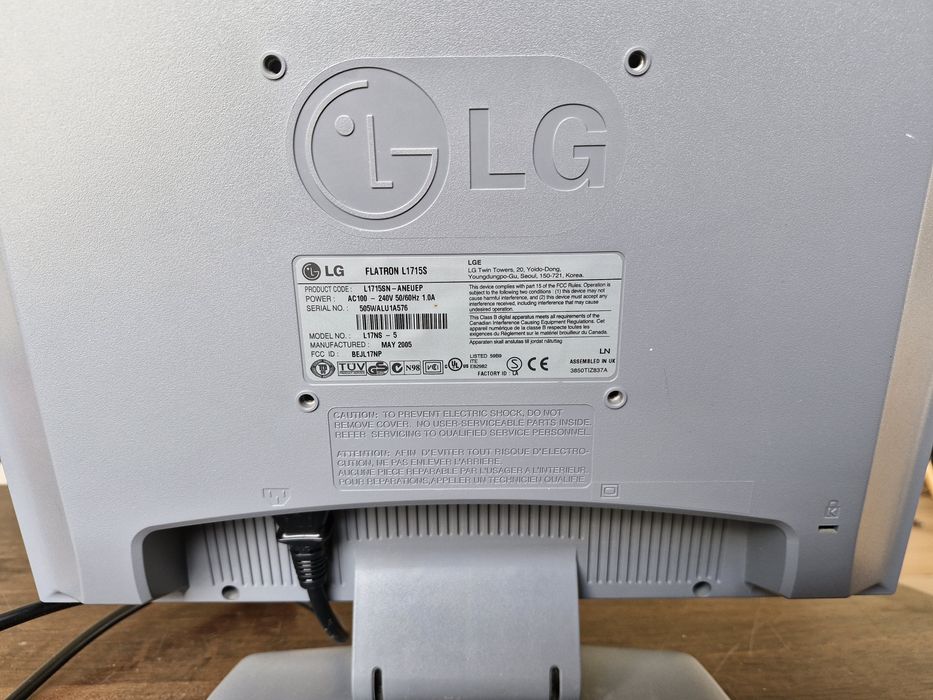 Monitor 17 cali LG Flatron L1715S