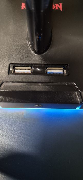 Stojak RGB na słuchawki Scepter Pro ReDragon