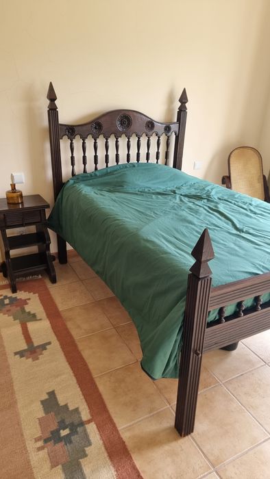 Cama de corpo e meio