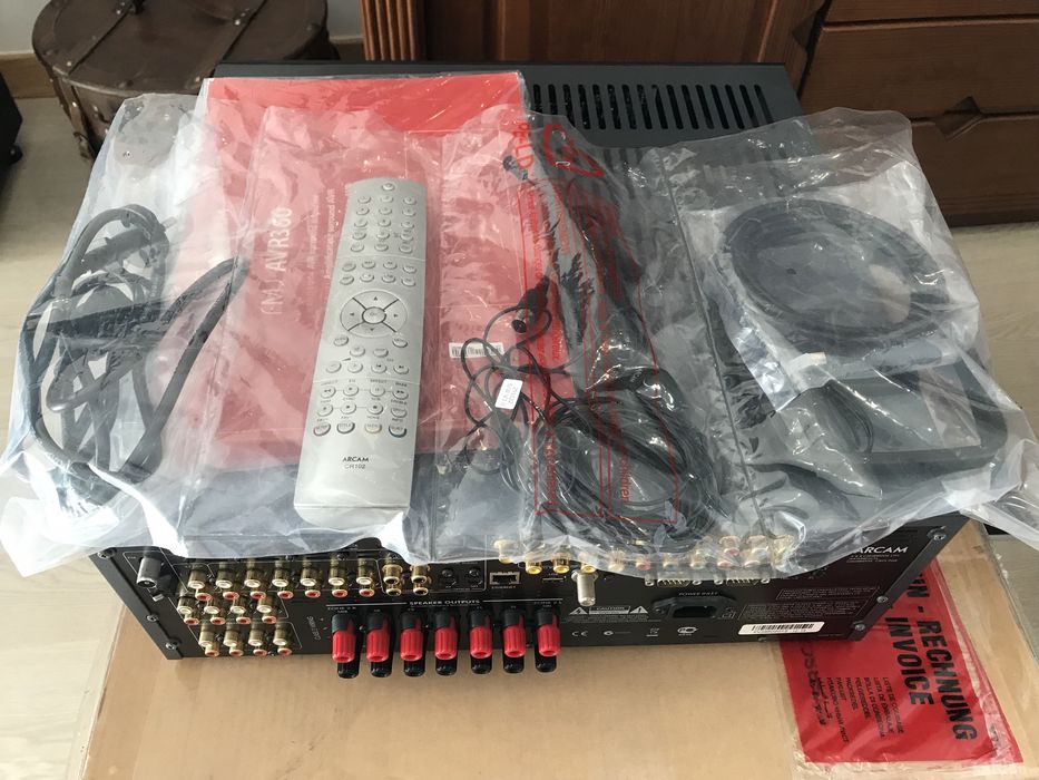 Amplificador Arcam FMJ AVR 360