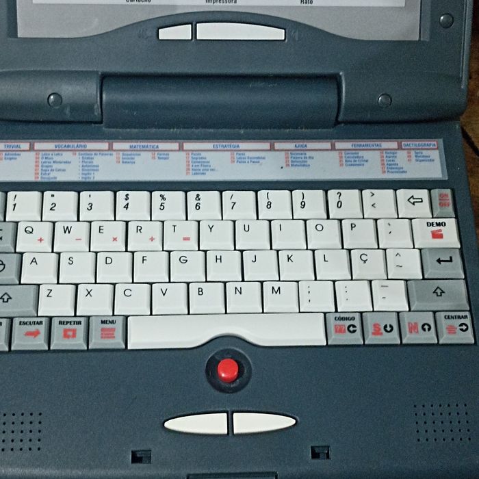 Master Computer da Educa com 40 programas para crianças pequenas