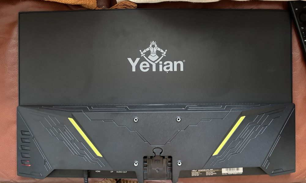 Monitor Yeyian SIGURD 2503