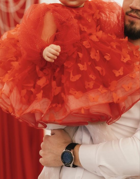 Святкова сукня на 1 рік ,сукня на дівчинку червона