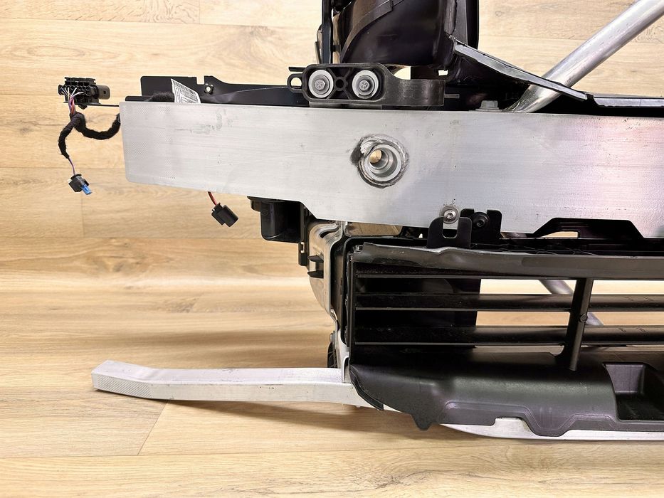 bmw g20/g21 320d x-drive pas przedni wzmocnienie org.