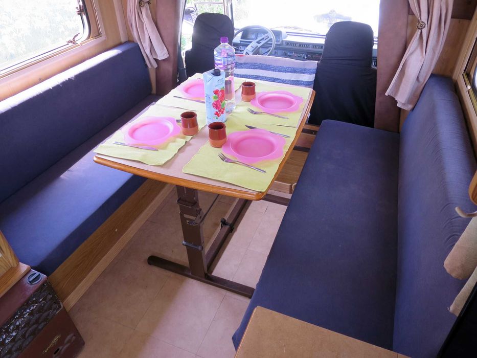 Autocaravana Mitsubishi L 300 Dethleffs 6 lugares