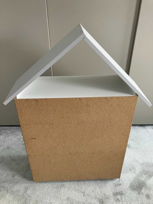 Konsimo - regał dziecięcy, piękny domek, kolor: szary/biały