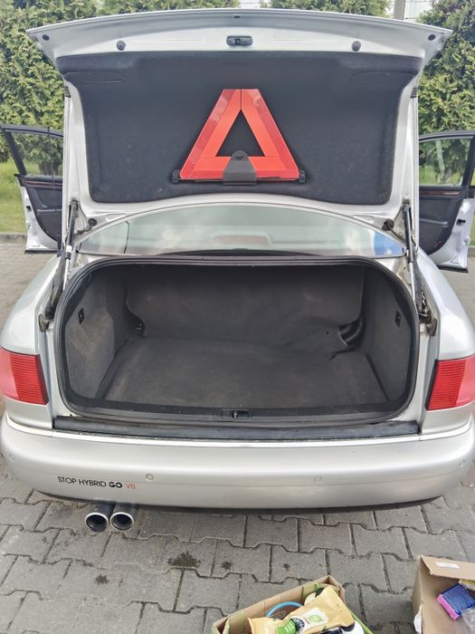 Audi A8 d2, 4.2 benzyna gaz v8, rok 2000