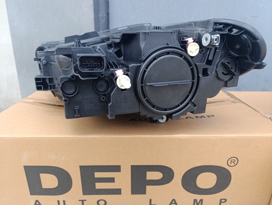 Фара BMW X1 F48 2015-2019 63117346534,63117346533