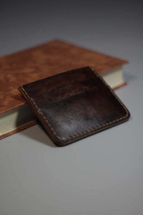Картхолдер кожаный ручной работы.