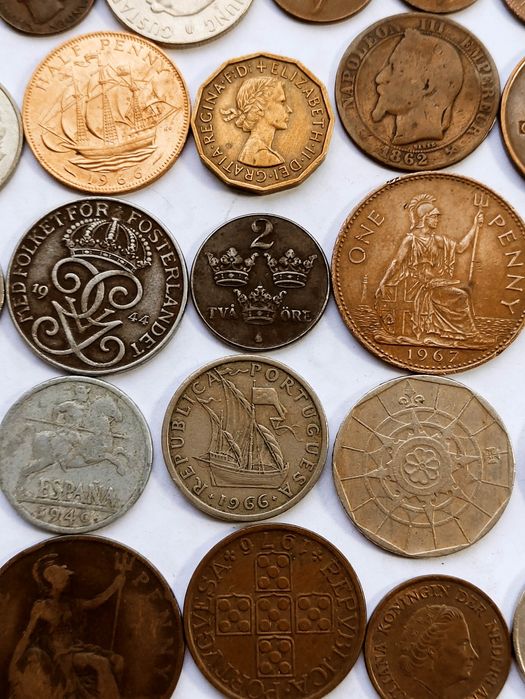 Пиратские монеты с 1880года.Парусники,королевы,короли,корабли